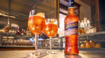 Aperol ma odświeżone logo i nowy wygląd butelek