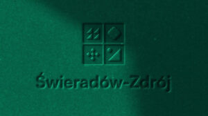 Świeradów-Zdrój ma nowe logo i identyfikację, za którą stoi Cięty Język